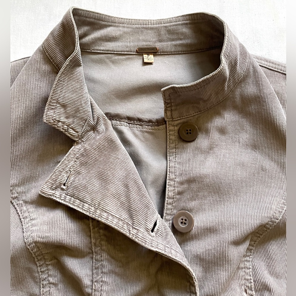 Free People Women’s Jacket with Ruffles. Size 8 Fits Size M. - Picture 2 of 7